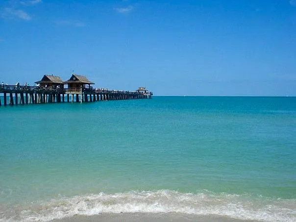 Maple Pier