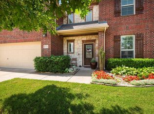 1118 Masquerade Dr, Midlothian, TX 76065