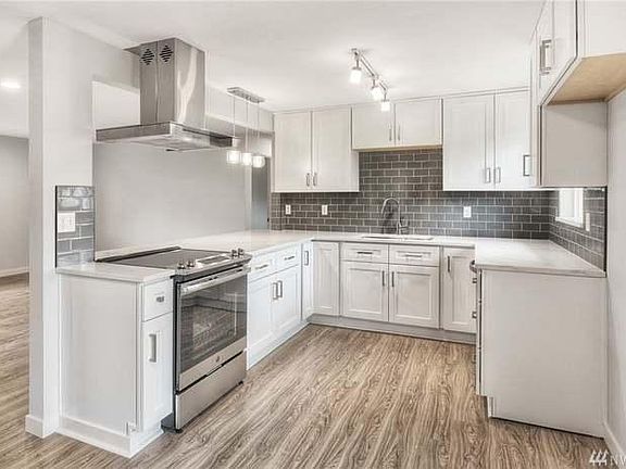 4th image of 7910 Grace Ln
