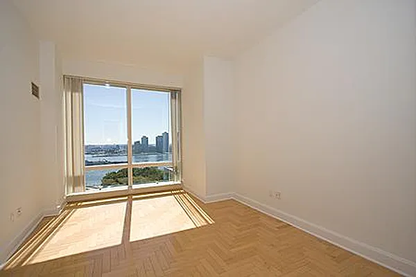 Rented by Trump International Realty | media 7