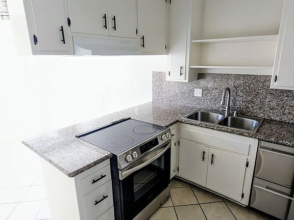 2nd image of 2758 Orange Ave APT 12