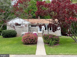 405 Delaware St, Essington, PA 19029