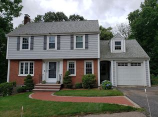 7 Welgate Cir, Quincy, MA 02170
