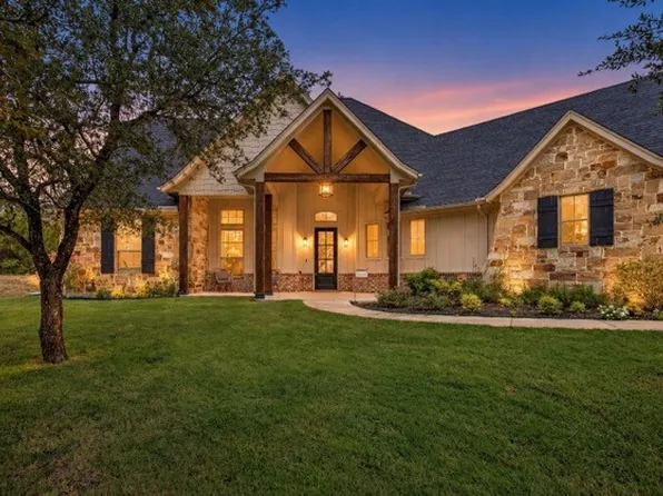 605 Embers Ln, Weatherford, TX 76085