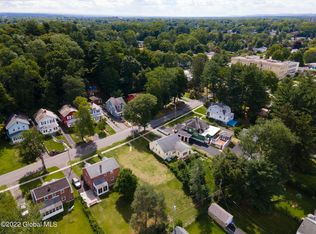 10 Oxford Rd, Albany, NY 12203