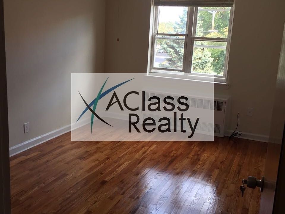 1st image of 3010 50th St #2F