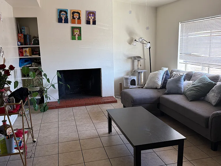 415 E Waverly St — Photo 7