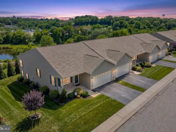 131 Palomino Way #232, Red Lion, PA 17356