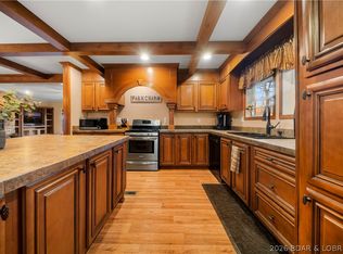 580 Burch Valley Rd, Linn Creek, MO 65052