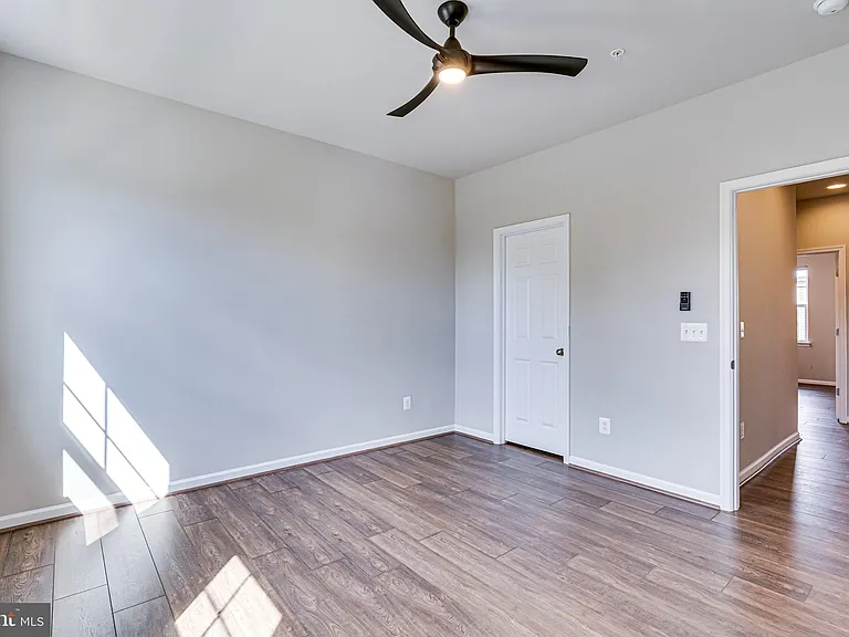 14263 Travilah Rd — Photo 26