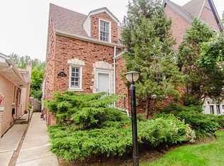 5621 N Central Park Ave, Chicago, IL 60659