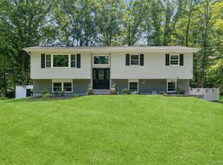 42 Alexander Rd, Monroe, NY 10950