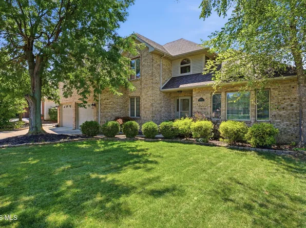 2118 S Lake Ct, Findlay, OH 45840