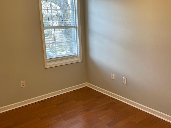 4th image of 1410 Saint Andrew St APT 4