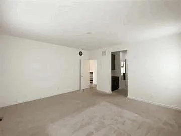 11027 Watermark Ave — Photo 16