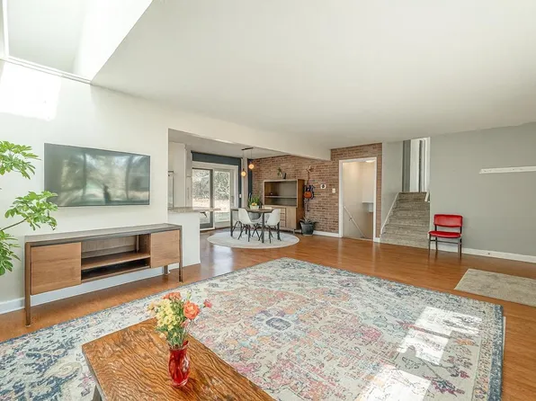 1610 RANDY Lane, Madison, WI 53704