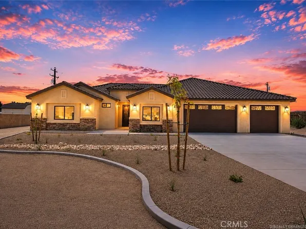 19976 Haida Rd, Apple Valley, CA 92307
