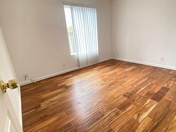 5th image of 1105 Capuchino Ave APT 2