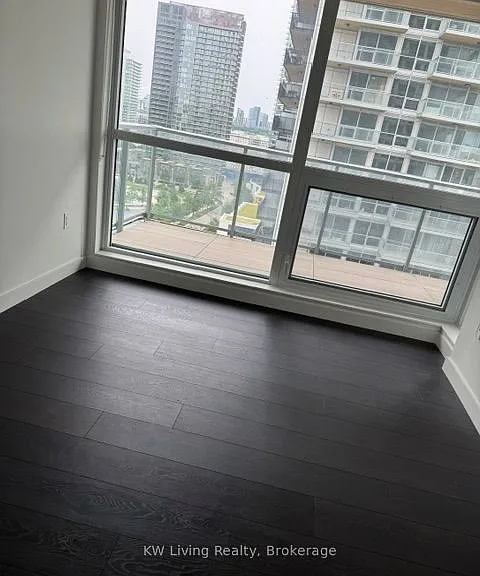 25 McMahon Dr #1115 — Photo 4