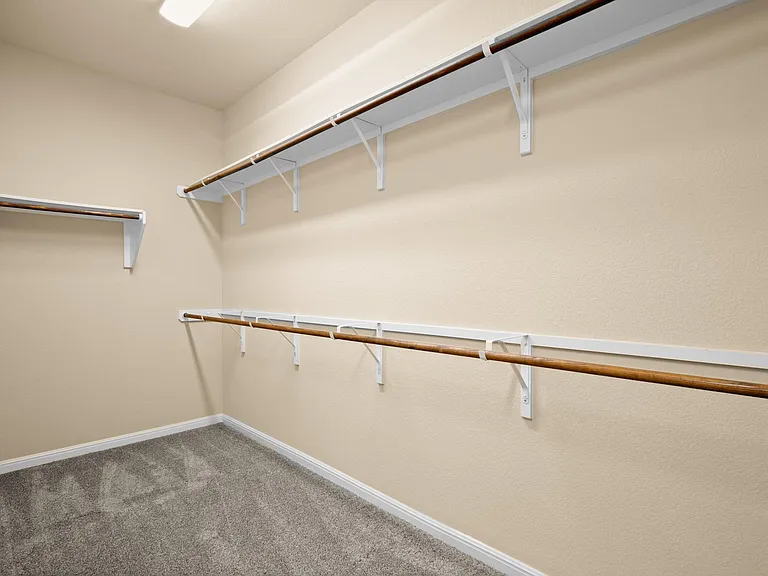 11704 Palisades Pkwy — Photo 24