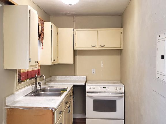 5th image of 2739 Deeb Dr