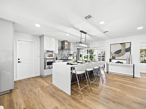 4th image of 3400 NE 17th Way