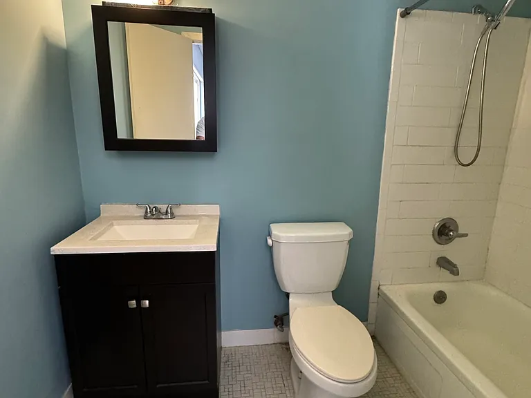 36 Woodbury Ave #2F — Photo 7