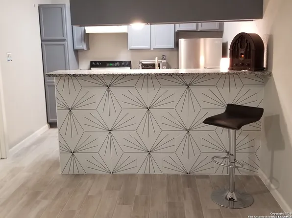 10527 perrin beitel #106, San Antonio, TX 78217