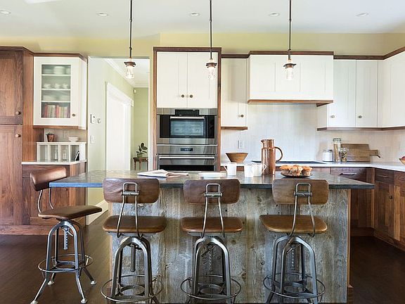 Eat in Kitchen