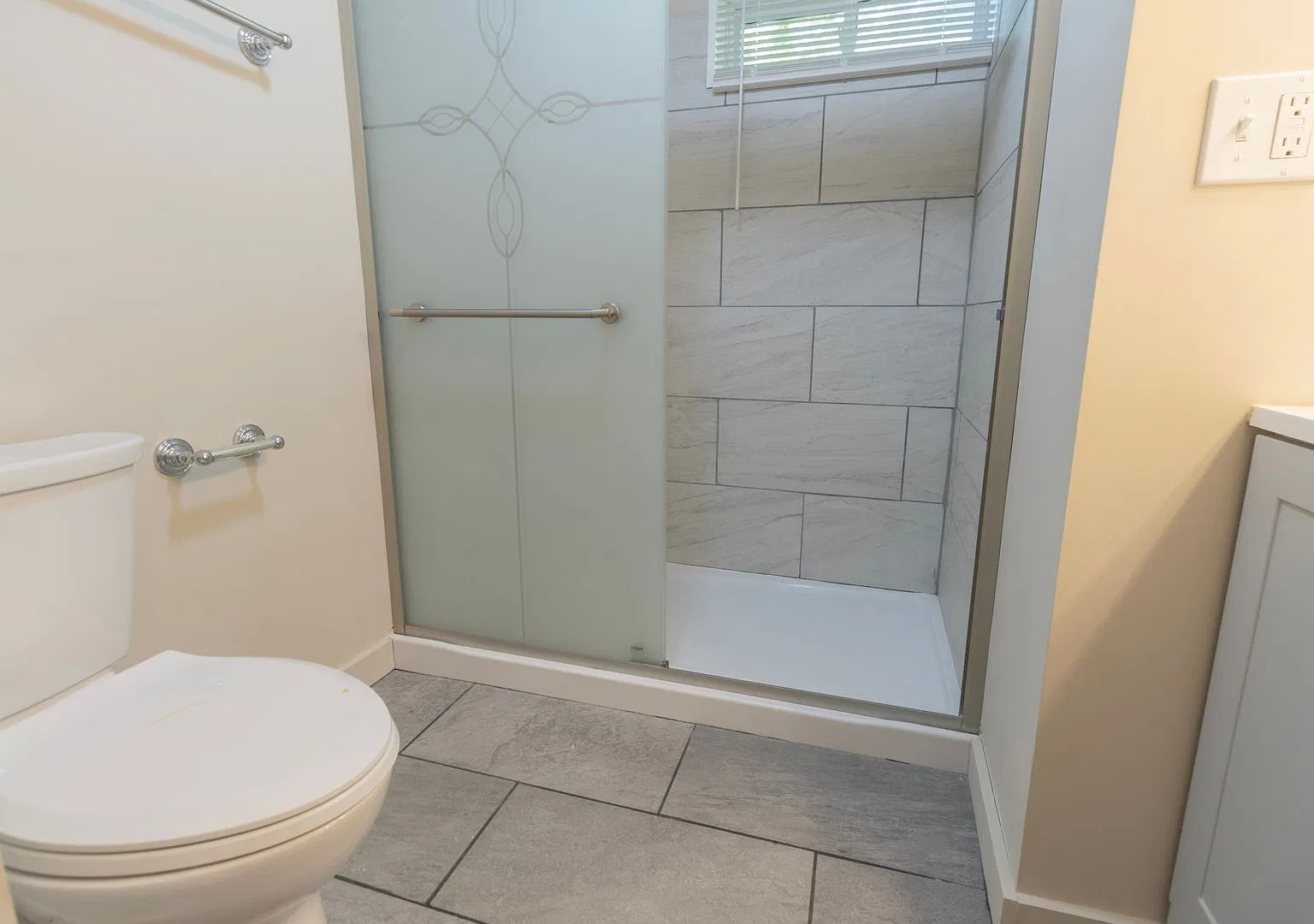1110 Hamilton Way — Photo 3
