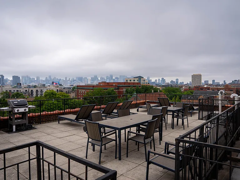 1735 N Paulina St #318 — Photo 29