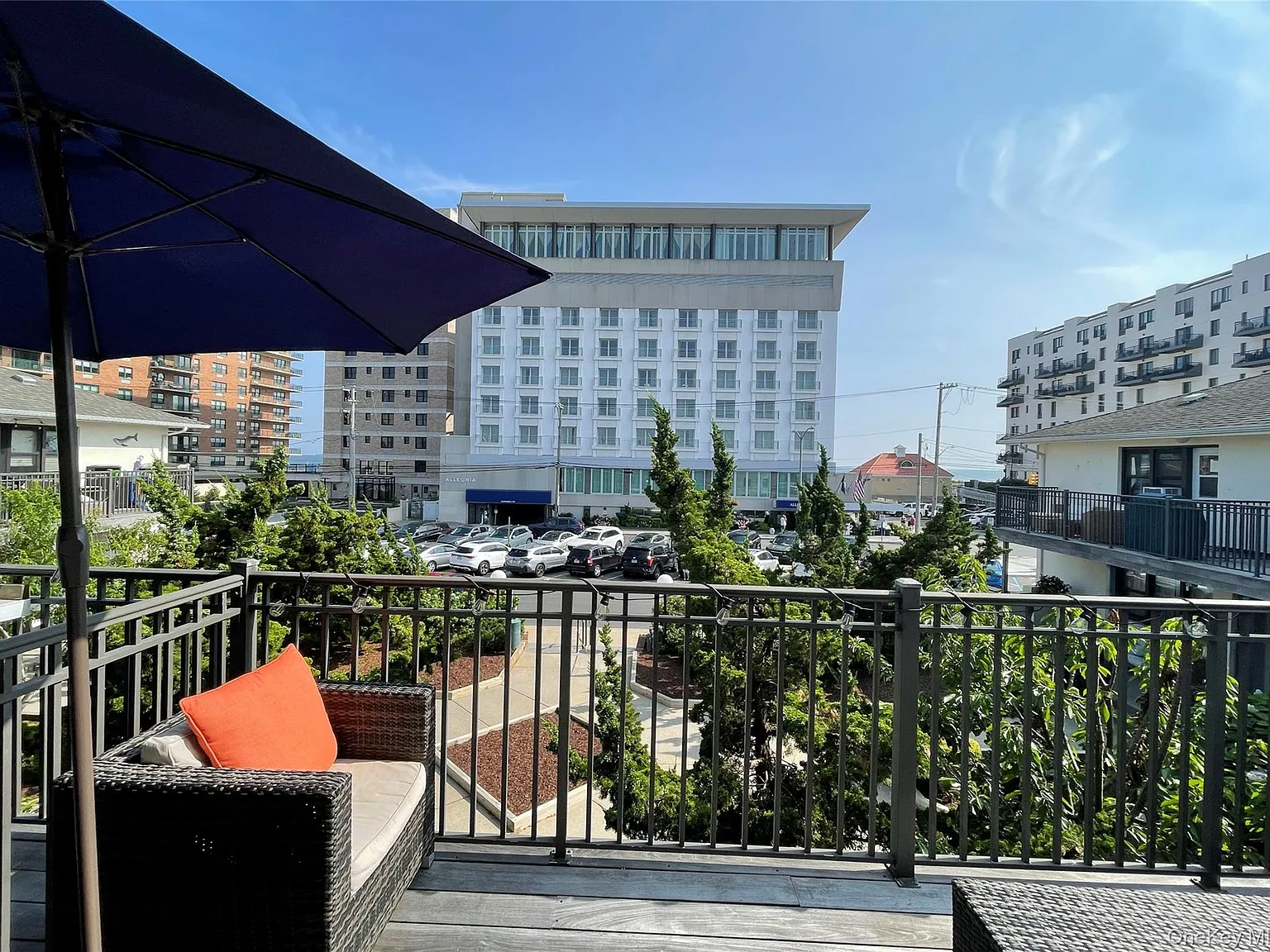 1 bed, 1.0 bath, $2,500 — Photo 1