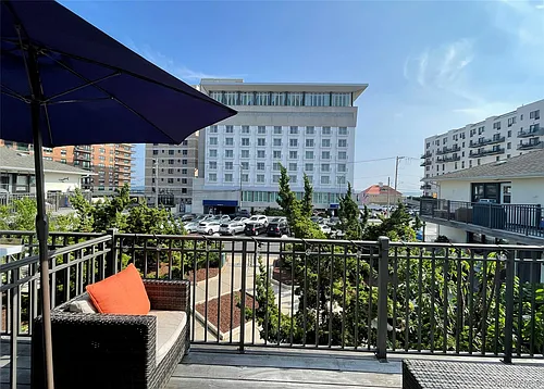 65 W Broadway #7B Photo 1