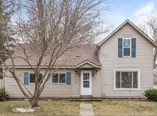 523 Maple St, Hopkins, MI 49328