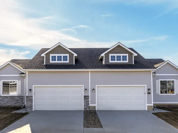 9078 Mockingbird Dr, West Des Moines, IA 50266