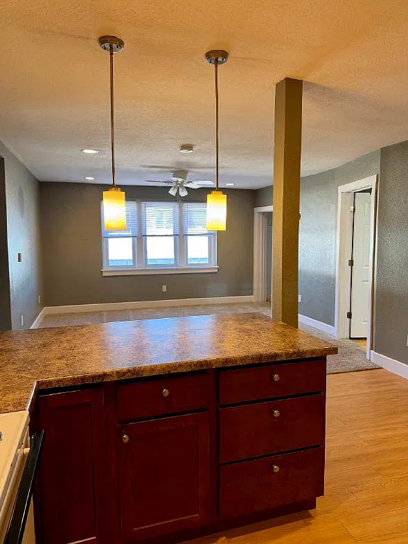 1006 Avenue H - Apt. 2 Fort Madison, IA — Photo 3