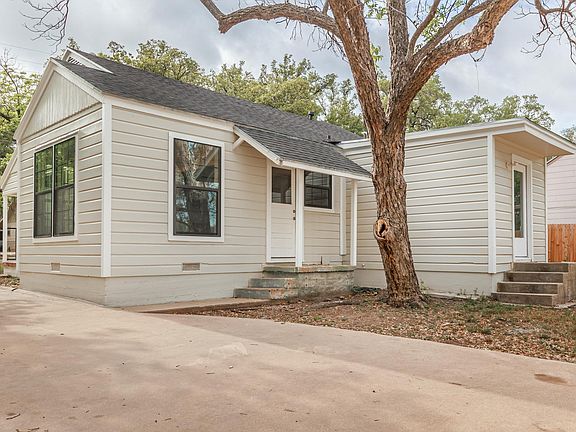 2nd image of 806 Laurel Dr
