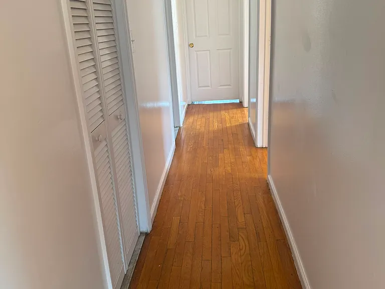 1058 William St #2 — Photo 5