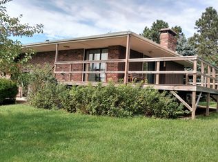 726 W Cedar Rd, Pickrell, NE 68422