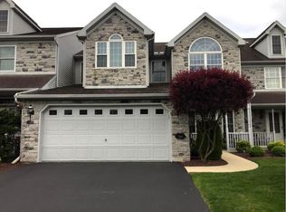 2883 Oakwood Dr, Harrisburg, PA 17110