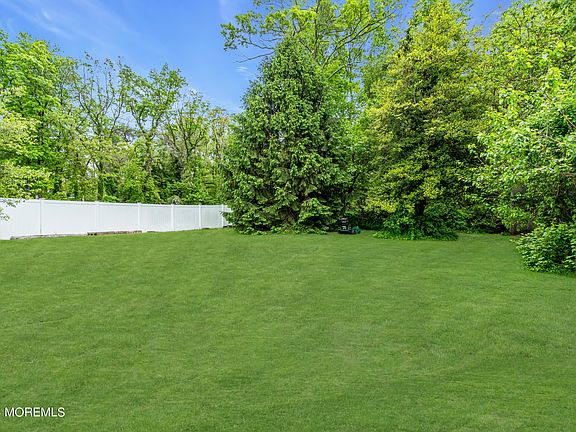 5th image of 1715 Mohawk Drive