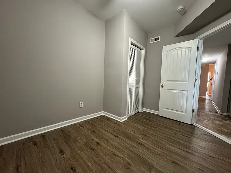 164-2B Babcock St #B2 — Photo 11