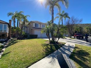 1910 Aztec Cir, Corona, CA 92879