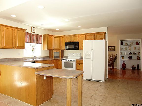 5th image of 56 Ponderosa Dr