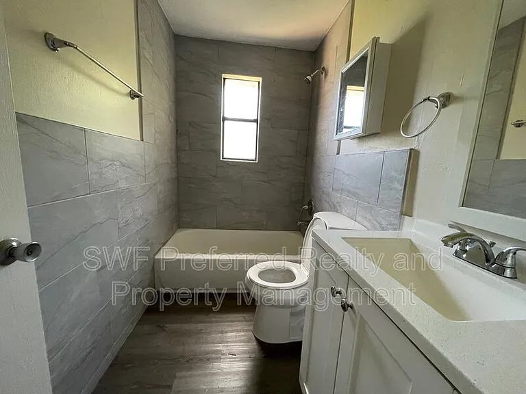 4613 Skyline Blvd #7 — Photo 25