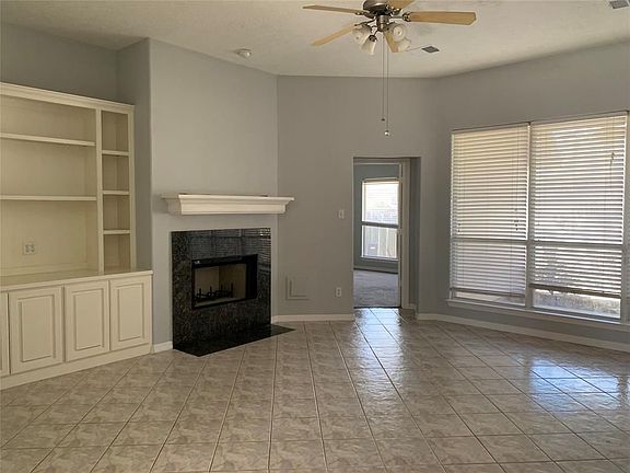 3rd image of 10523 Torrey Pines Dr