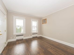263 N 13th Pl, Prospect Park, NJ 07508