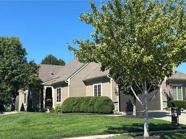 Deer Run St, Olathe, KS 66061