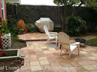 232 Comstock Dr, Ventura, CA 93001