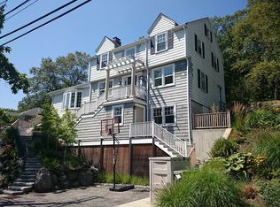 17 Risley Rd, Brookline, MA 02467
